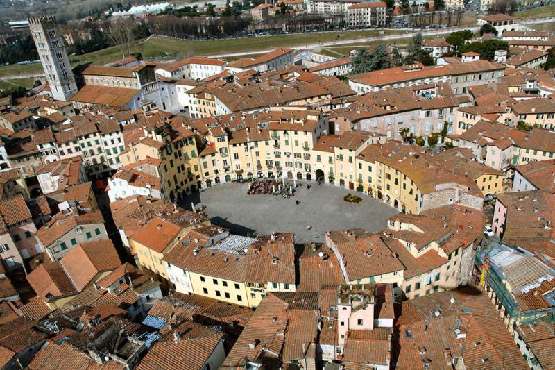 Lucca - Anfiteatro Square Aereala View
